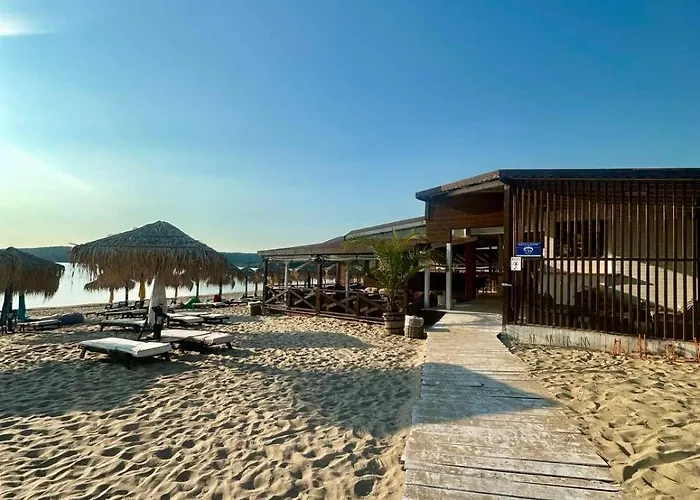 Complex Gallery Saint Thomas ソゾポル